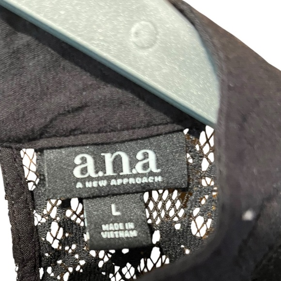🟠a.n.a Black Lace Detail Blouse – Size Large - Picture 3 of 4